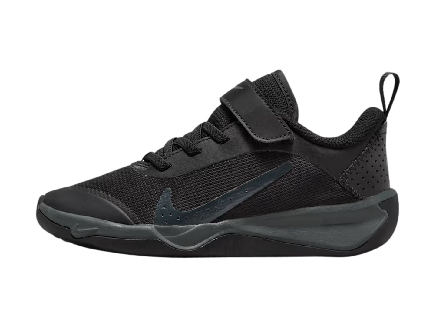 Tenis Nike Omni Multi-Court Negro para Niño