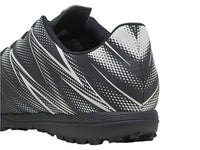 Tenis de Fútbol Puma Attacanto TT Negro y Plata para Hombre