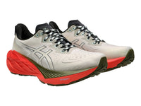 Tenis ASICS Novablast 4 TR Beige y Rojo para Hombre