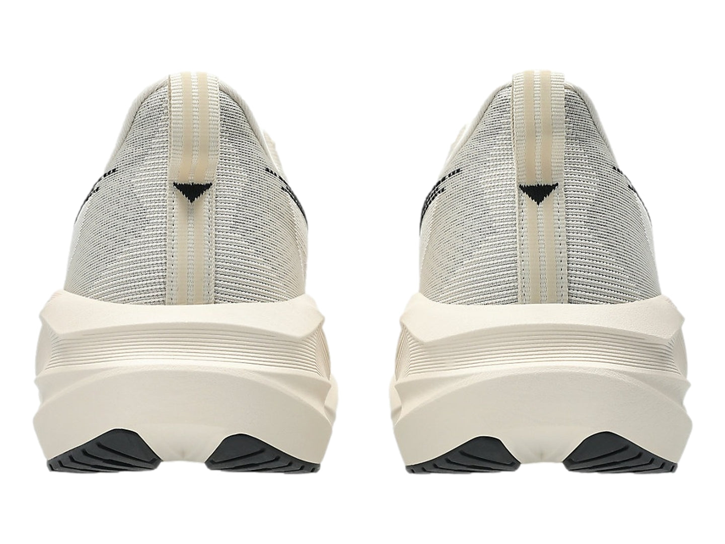 Tenis ASICS Novablast 5 Color Avena para Hombre